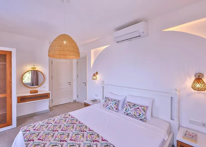 Melissa Peninsula Villa *