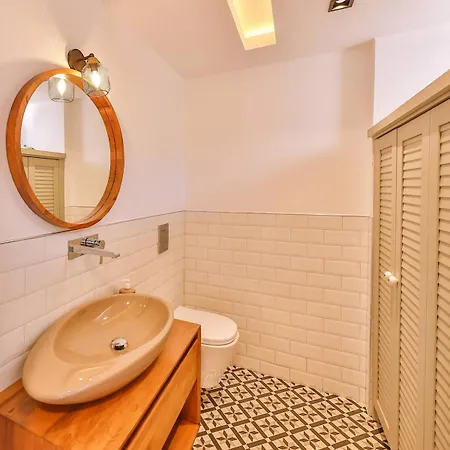 Melissa Peninsula Villa